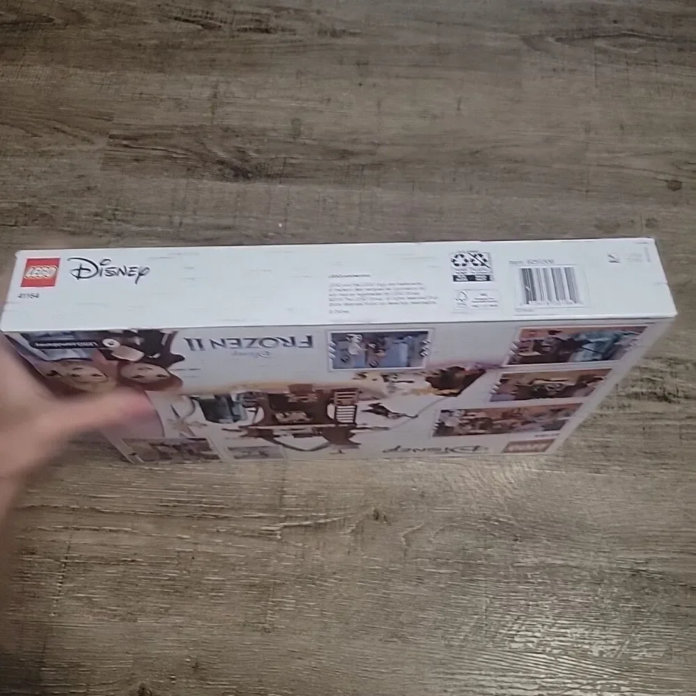 LEGO Disney Frozen 2 41164 Enchanted Treehouse New Damaged Box - Picture 5 of 6